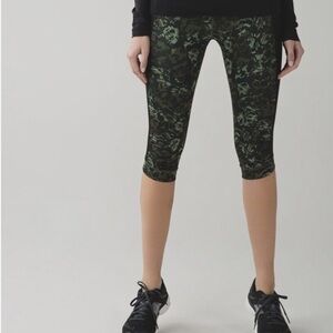 Lululemon Stop at Nothing Crop Leggings